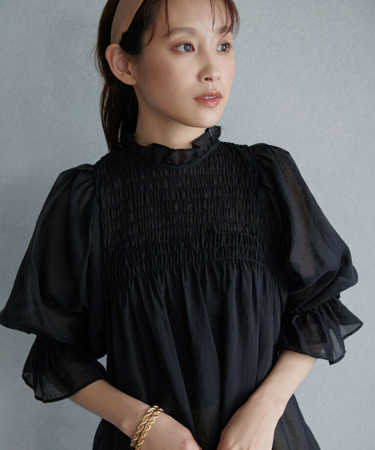 VIS「【高橋愛さんコラボ】上品な透け感で透明感をプラス。シアーブラウス」|シャツ・ブラウス|