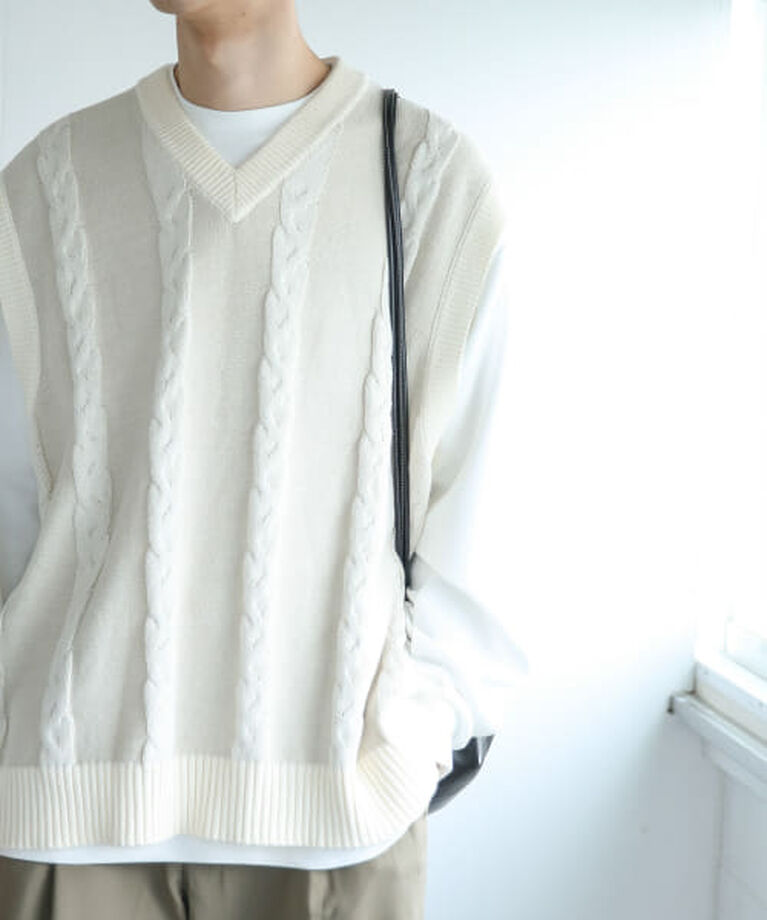 SENSE OF PLACE by URBAN RESEARCH「SENSE OF PLACE ケーブルVネックベスト」|ベスト・ジレ|