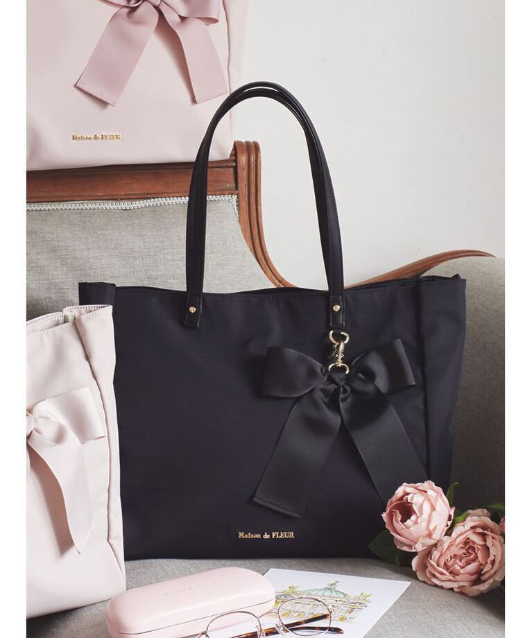 Maison de FLEUR「リボンチャーム付き3ルームトートバッグ」|トートバッグ|
