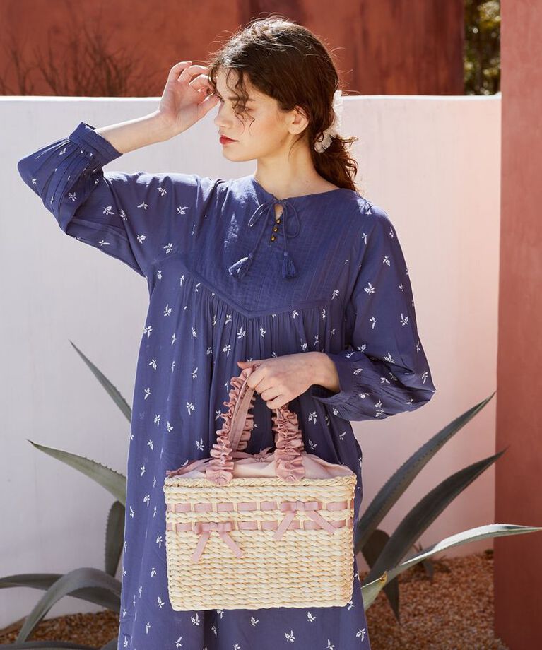 Maison de FLEUR「フリルハンドルメイズリボンカゴバッグ」|ハンドバッグ|ピンクベージュ