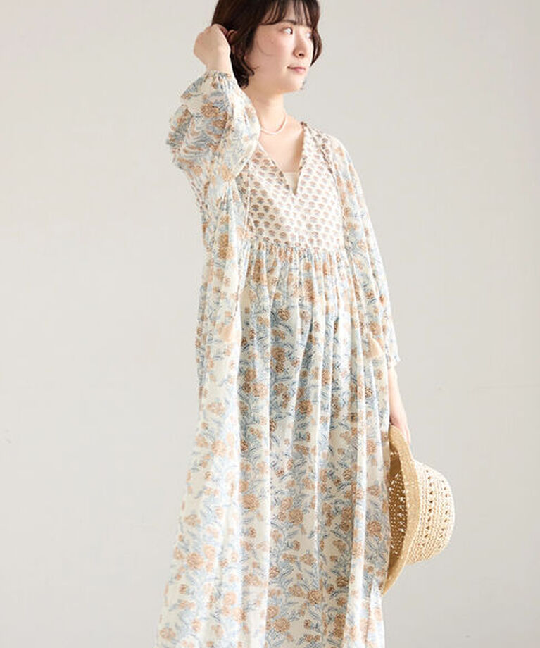 Samansa Mos2 blue「【Made in India】花柄ワンピース」|ワンピース|