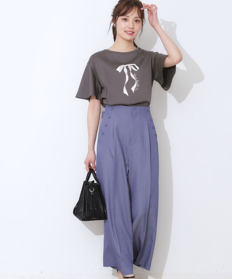Couture broach「【マシンウォッシャブル・接触冷感・UV機能】60リボンロゴプリント フレアーT」|Tシャツ・カットソー|