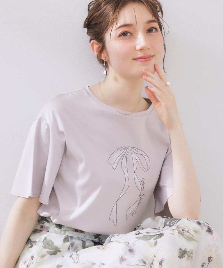 Couture broach「【マシンウォッシャブル・接触冷感・UV機能】60リボンロゴプリント フレアーT」|Tシャツ・カットソー|