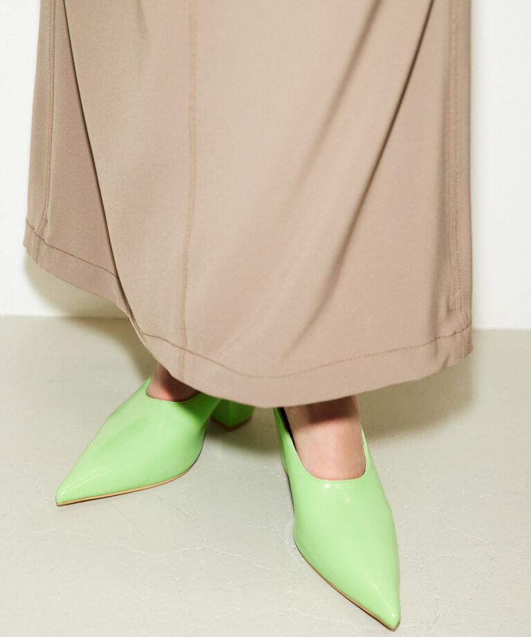 SLY「POINTED SLIP ON」|パンプス|
