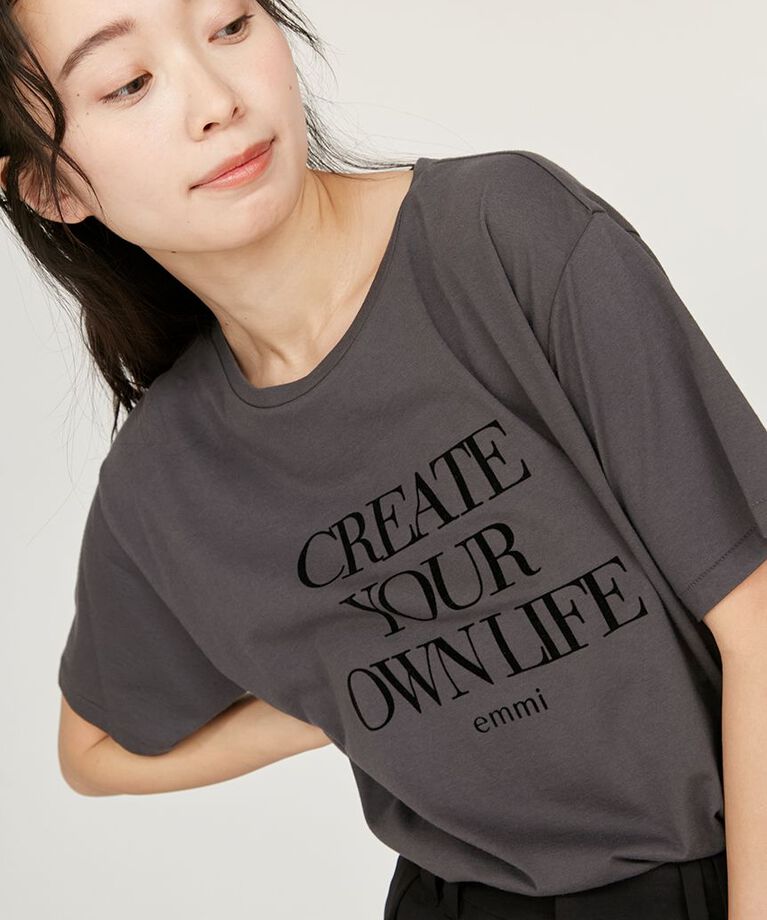 emmi atelier「フロッキーロゴTシャツ」|Tシャツ・カットソー|