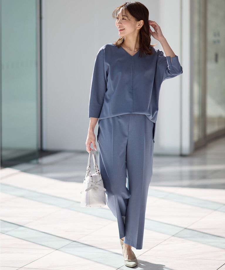 Reflect「【接触冷感／マシンウォッシュ可／セットアップ可能】ドルマンスリーブVネックブラウス」|シャツ・ブラウス|