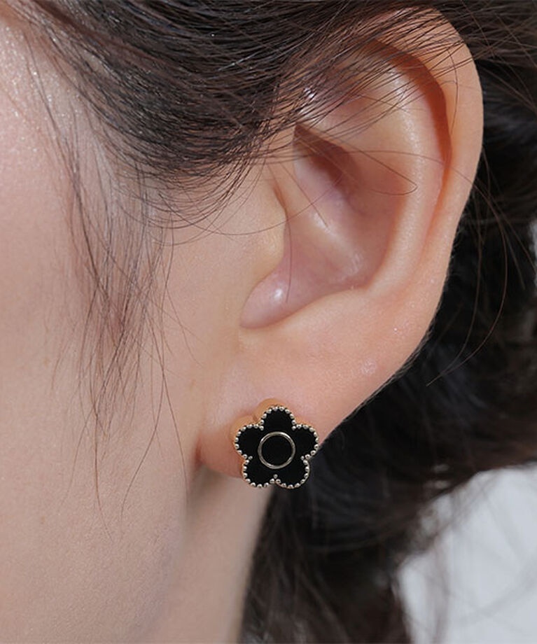 MARY QUANT「パールデイジーデュオ ピアス」|ピアス|