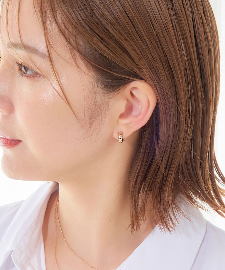 Phoebe「【金属アレルギー対応】カットフープスナップイヤリング　シャンパンゴールド」|イヤリング|