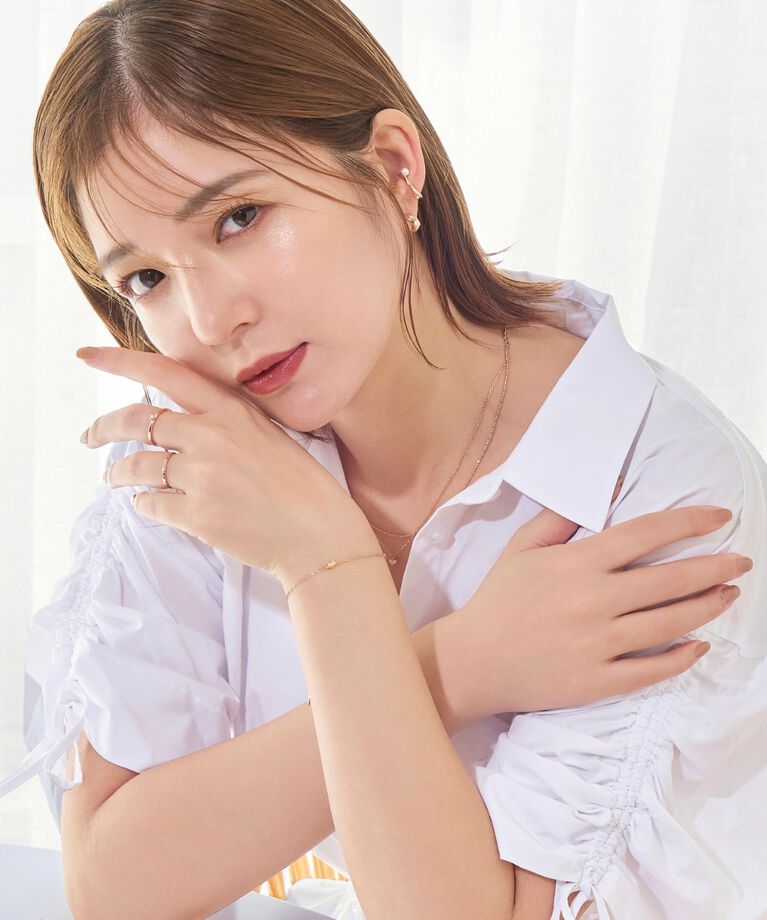 Phoebe「【金属アレルギー対応】カットフープスナップイヤリング　シャンパンゴールド」|イヤリング|